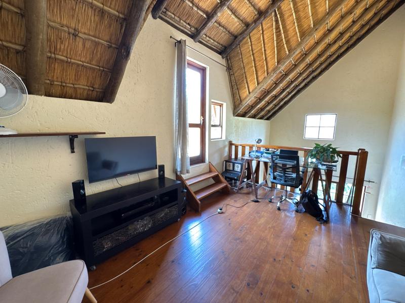 1 Bedroom Property for Sale in Pineslopes Gauteng