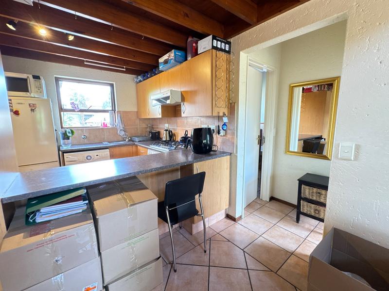 1 Bedroom Property for Sale in Pineslopes Gauteng