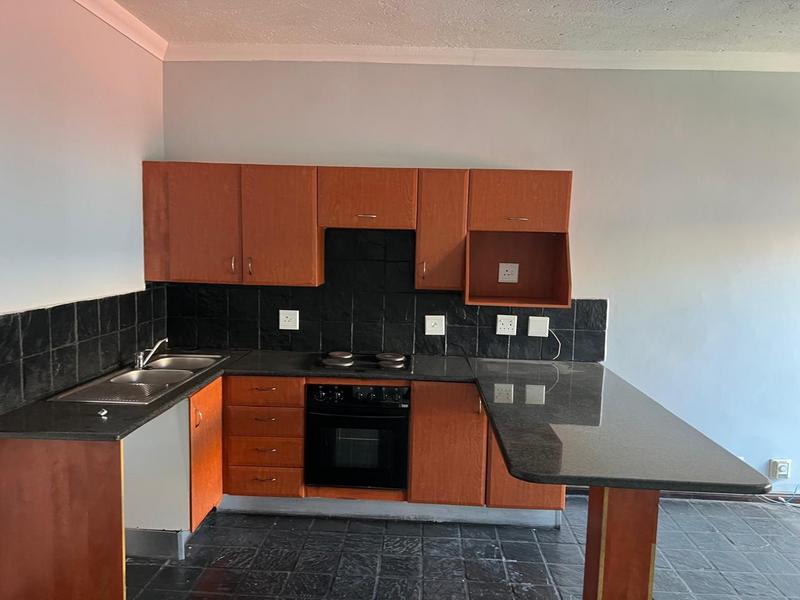 2 Bedroom Property for Sale in Noordwyk Gauteng