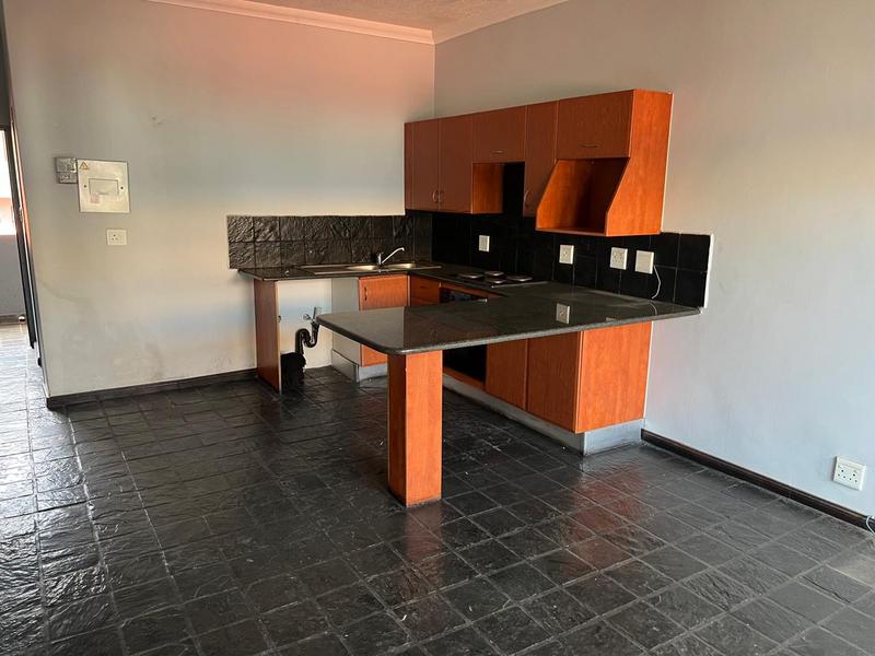 2 Bedroom Property for Sale in Noordwyk Gauteng