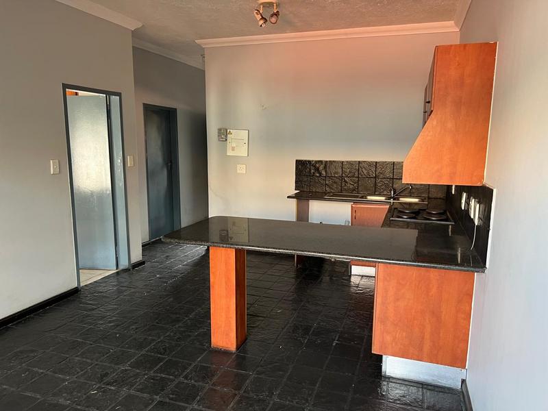 2 Bedroom Property for Sale in Noordwyk Gauteng