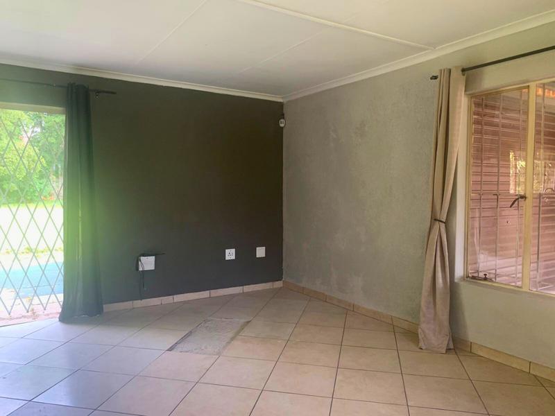 3 Bedroom Property for Sale in Birchleigh North Gauteng