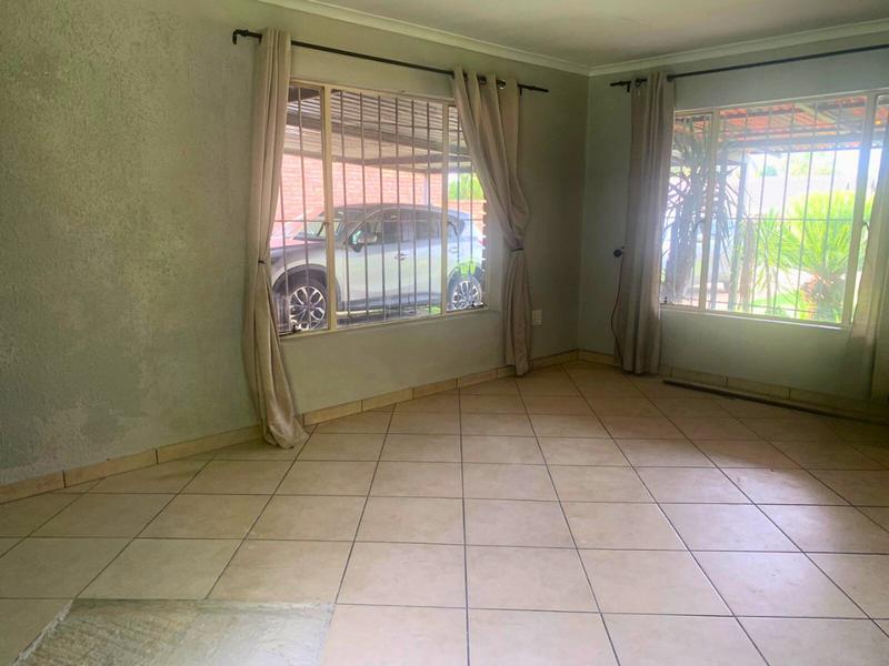 3 Bedroom Property for Sale in Birchleigh North Gauteng
