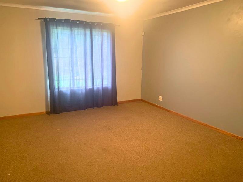 3 Bedroom Property for Sale in Birchleigh North Gauteng