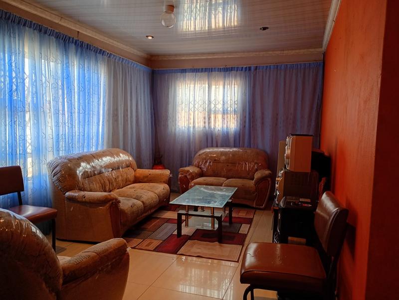 To Let 3 Bedroom Property for Rent in Protea Glen Gauteng