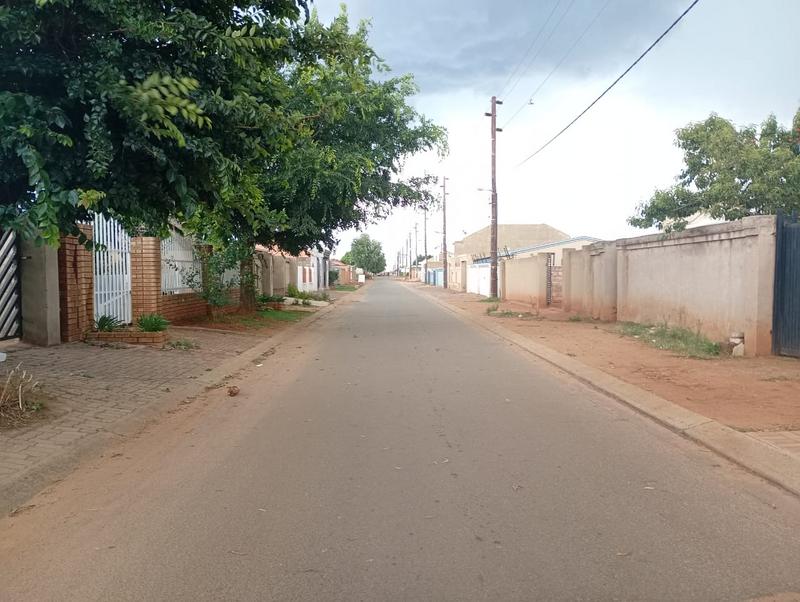 To Let 3 Bedroom Property for Rent in Protea Glen Gauteng