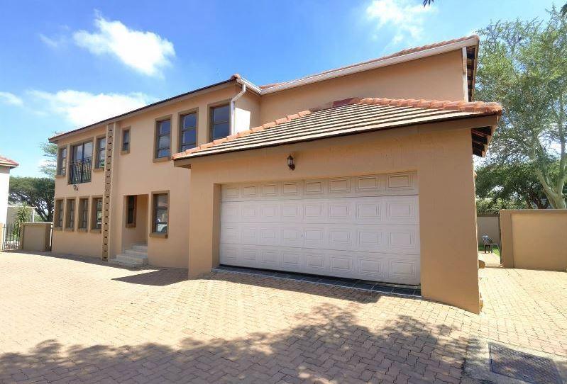 To Let 4 Bedroom Property for Rent in Valley View Estate Gauteng