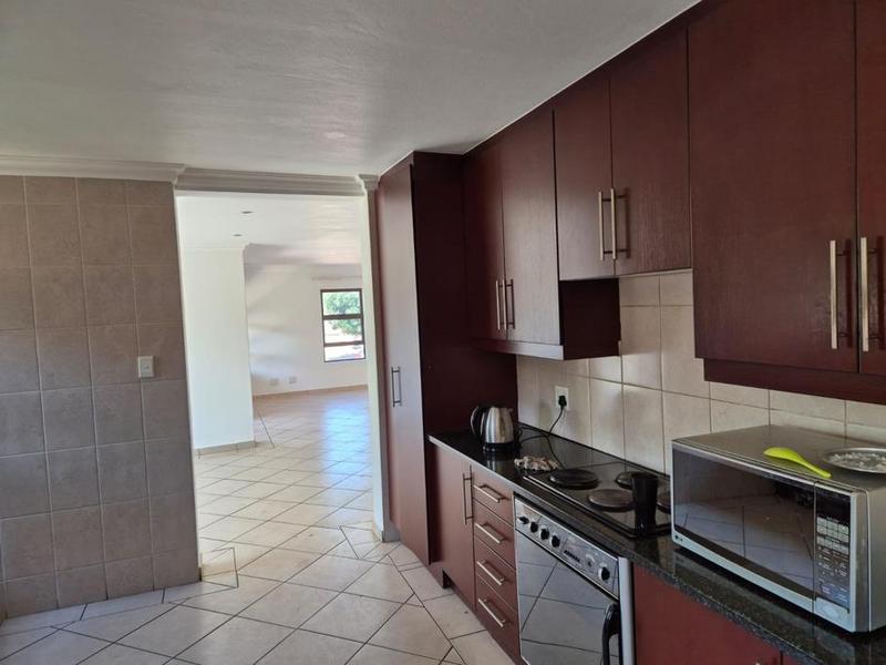 To Let 4 Bedroom Property for Rent in Valley View Estate Gauteng