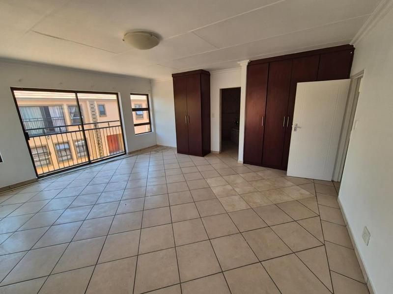 To Let 4 Bedroom Property for Rent in Valley View Estate Gauteng