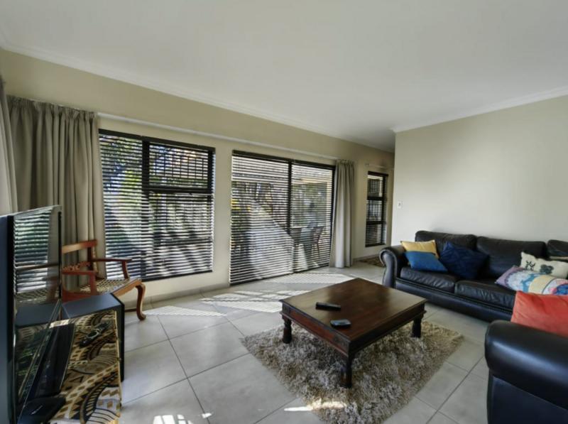 To Let 2 Bedroom Property for Rent in Waterkloof Ridge Gauteng