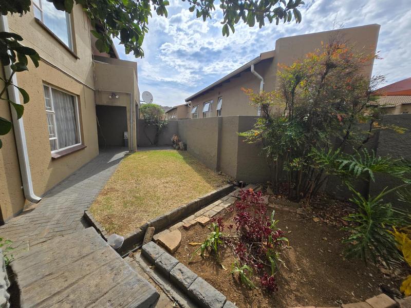 To Let 2 Bedroom Property for Rent in Meyersdal Gauteng