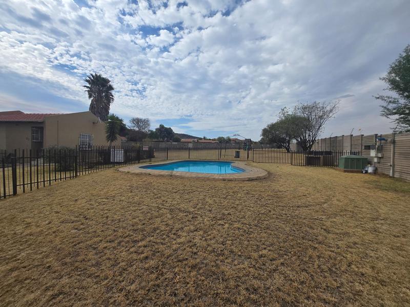 To Let 2 Bedroom Property for Rent in Meyersdal Gauteng