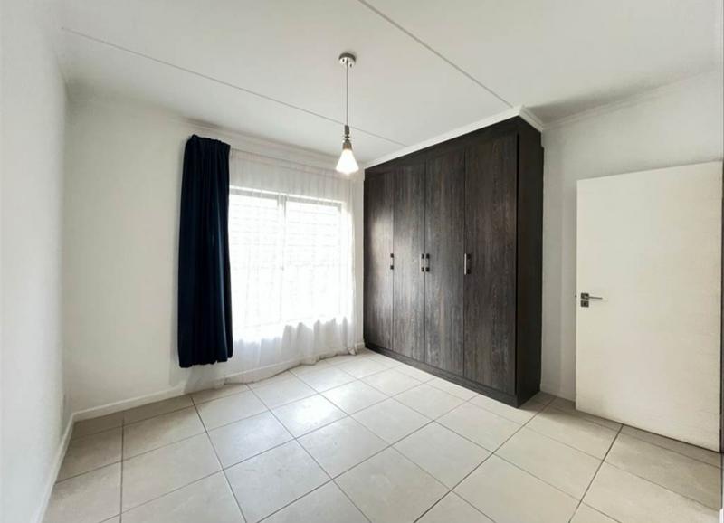 To Let 3 Bedroom Property for Rent in Olivedale Gauteng
