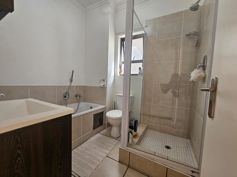 To Let 2 Bedroom Property for Rent in Bryanston Gauteng