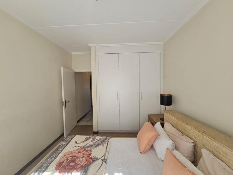 To Let 2 Bedroom Property for Rent in Bryanston Gauteng