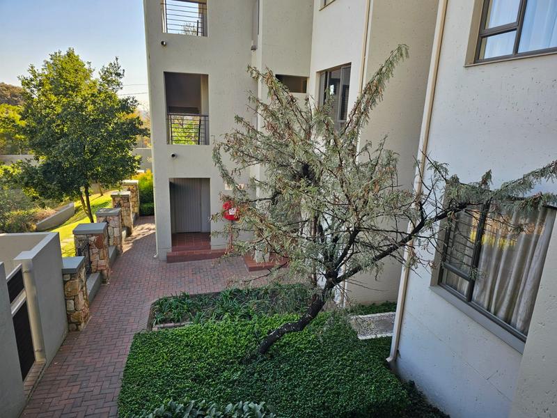 To Let 2 Bedroom Property for Rent in Bryanston Gauteng