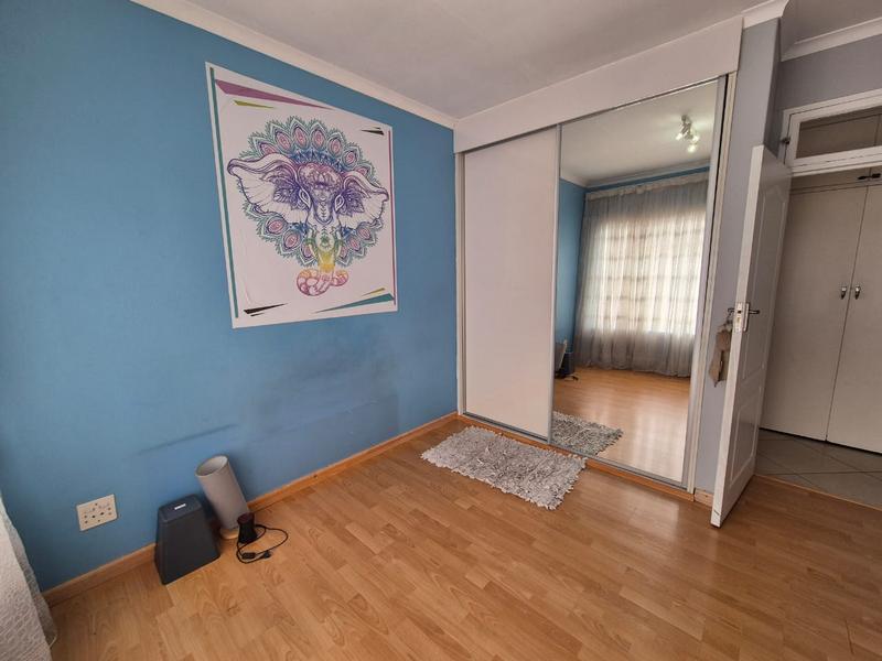 5 Bedroom Property for Sale in Brackendowns Gauteng