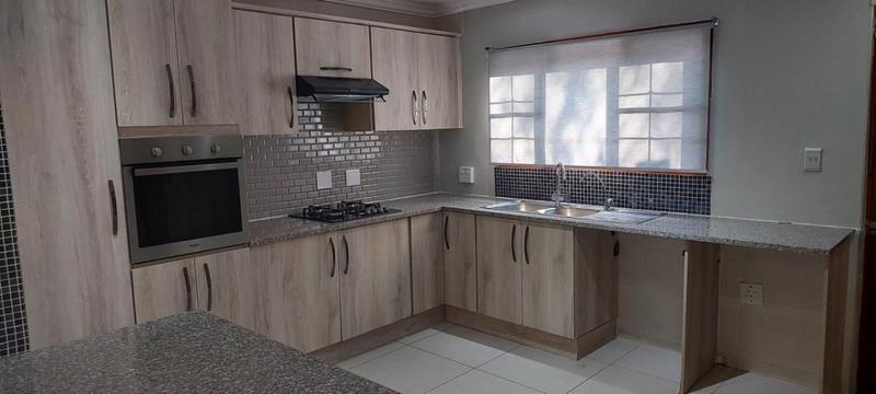 3 Bedroom Property for Sale in Glenvista Gauteng