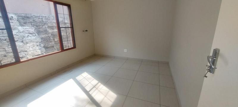 3 Bedroom Property for Sale in Glenvista Gauteng
