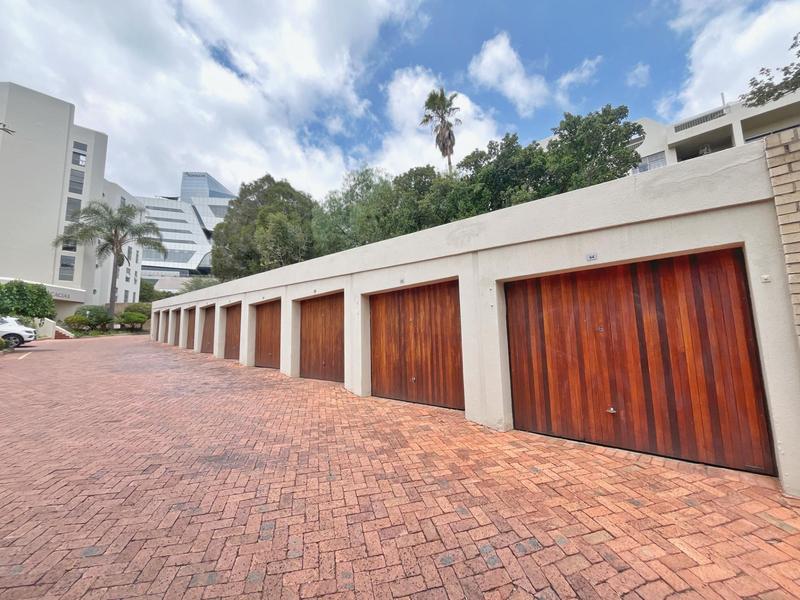 To Let 2 Bedroom Property for Rent in Sandhurst Gauteng