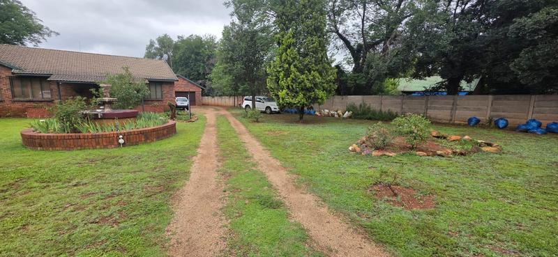 To Let 4 Bedroom Property for Rent in Henley on Klip Gauteng