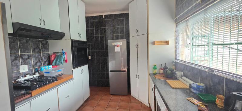 To Let 4 Bedroom Property for Rent in Henley on Klip Gauteng