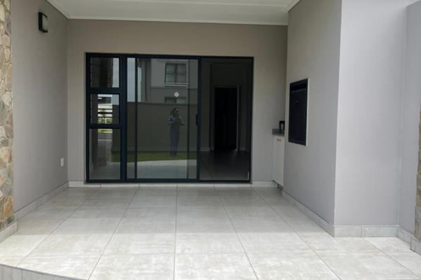 To Let 3 Bedroom Property for Rent in Waterfall Gauteng