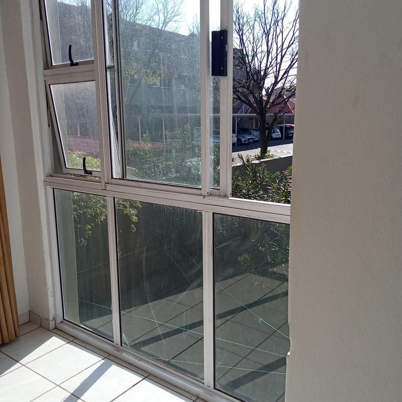 2 Bedroom Property for Sale in Edenvale Gauteng