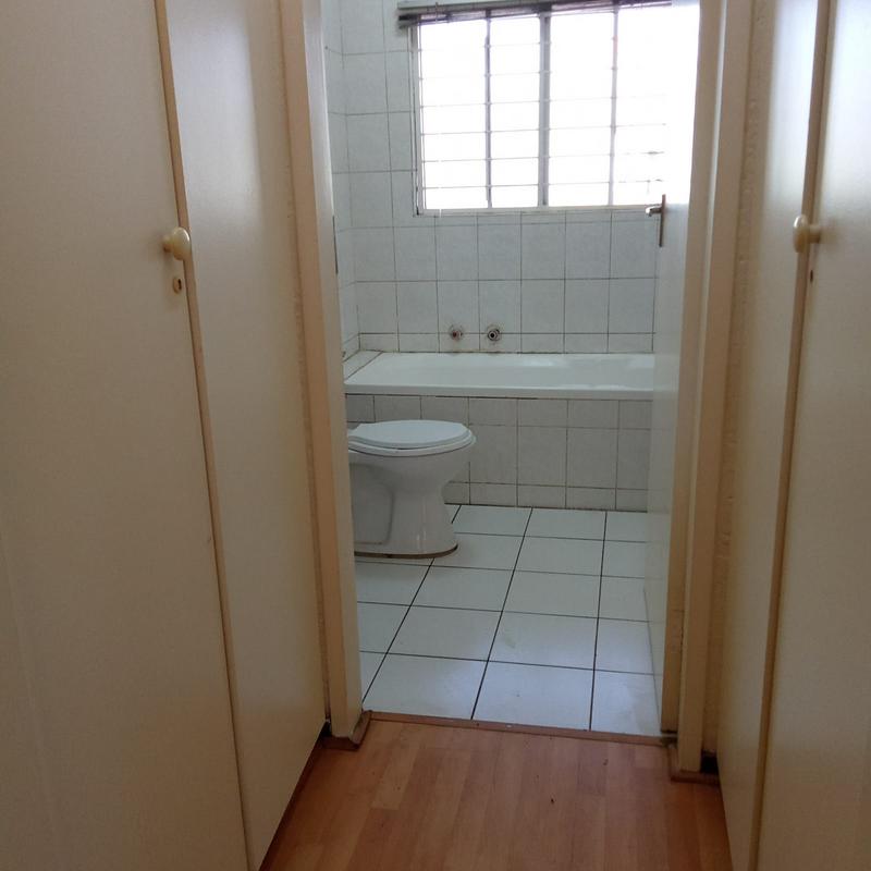 2 Bedroom Property for Sale in Edenvale Gauteng