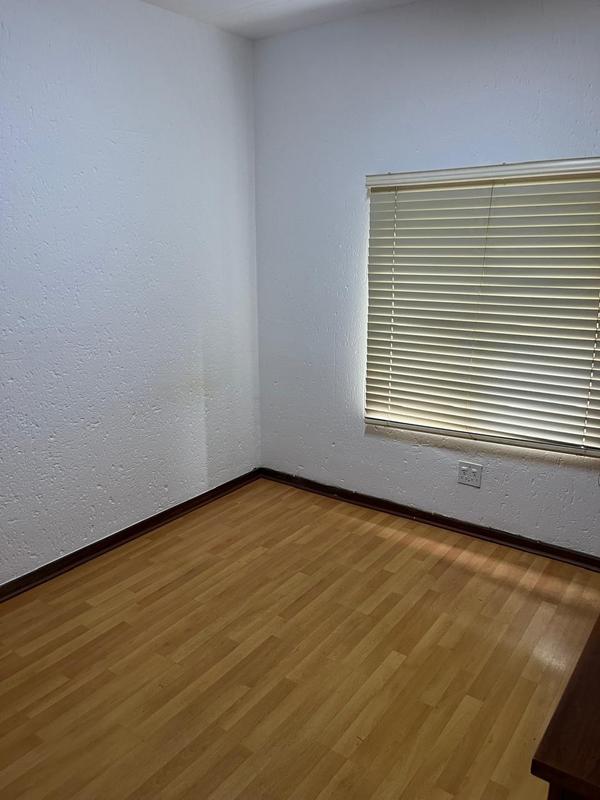 2 Bedroom Property for Sale in Edenvale Gauteng