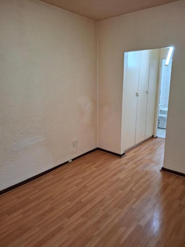2 Bedroom Property for Sale in Edenvale Gauteng