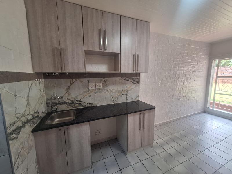 To Let 1 Bedroom Property for Rent in Murrayfield Gauteng