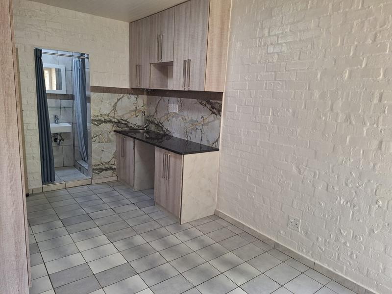 To Let 1 Bedroom Property for Rent in Murrayfield Gauteng