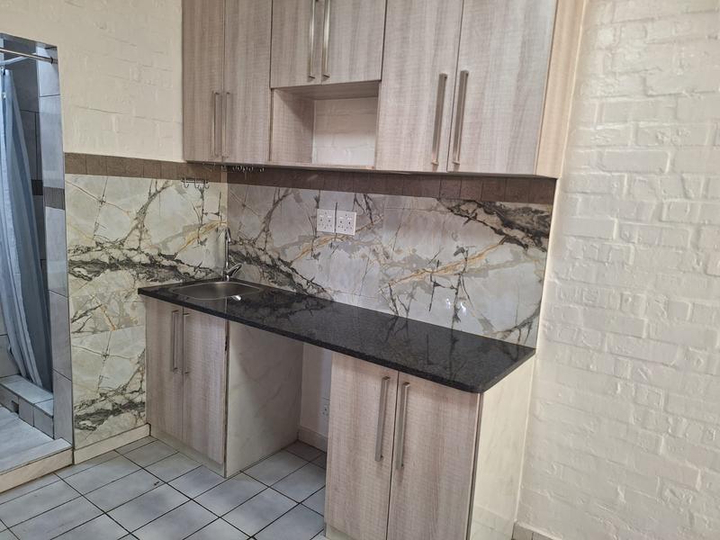 To Let 1 Bedroom Property for Rent in Murrayfield Gauteng