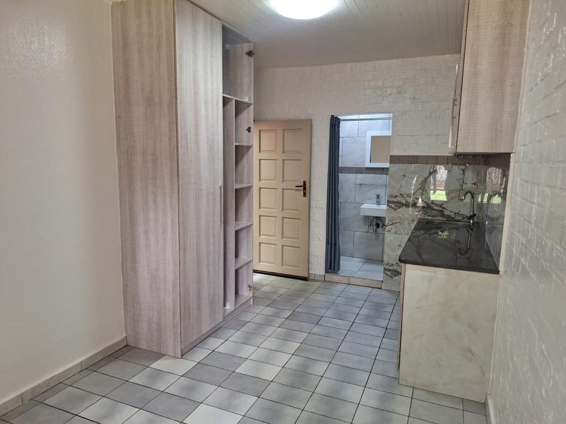 To Let 1 Bedroom Property for Rent in Murrayfield Gauteng