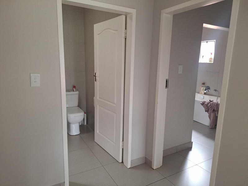 3 Bedroom Property for Sale in Faerie Glen Gauteng