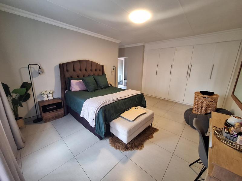 3 Bedroom Property for Sale in Faerie Glen Gauteng
