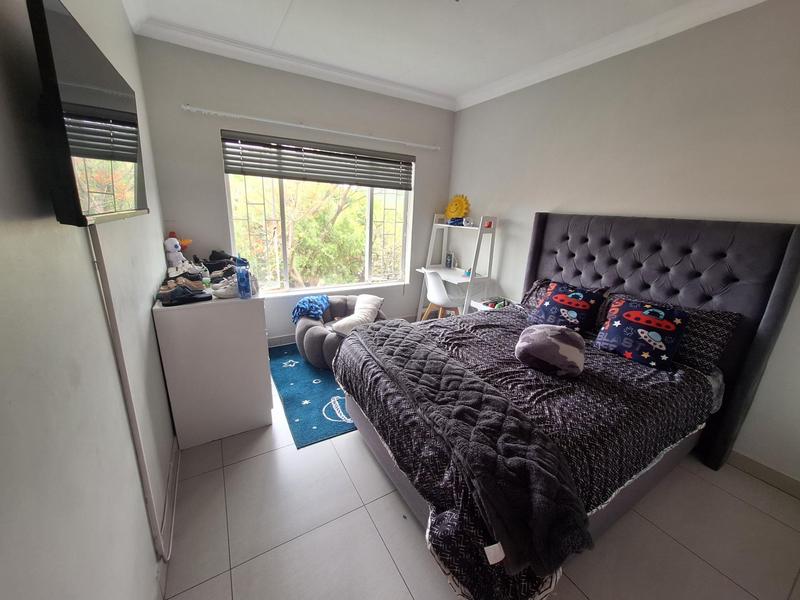 3 Bedroom Property for Sale in Faerie Glen Gauteng