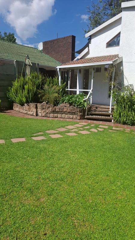 4 Bedroom Property for Sale in Allen Grove Gauteng