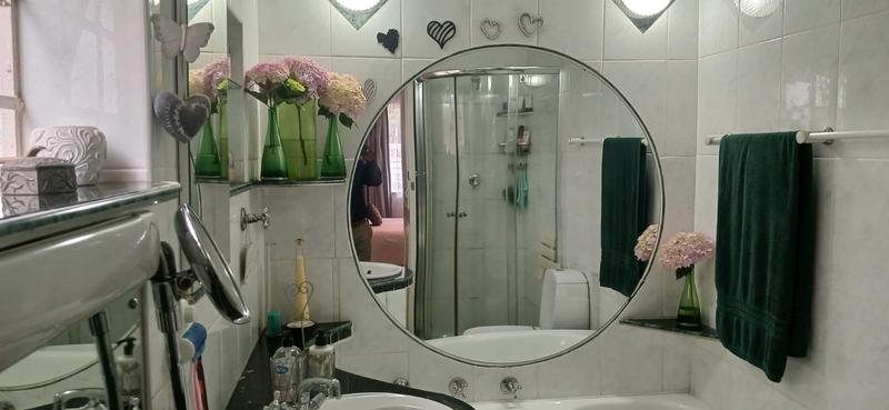 4 Bedroom Property for Sale in Allen Grove Gauteng