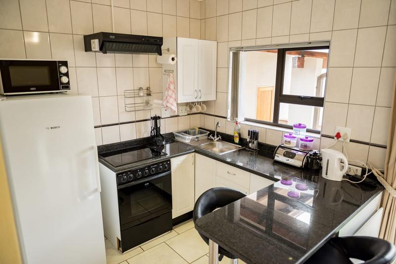 To Let 1 Bedroom Property for Rent in Bedfordview Gauteng