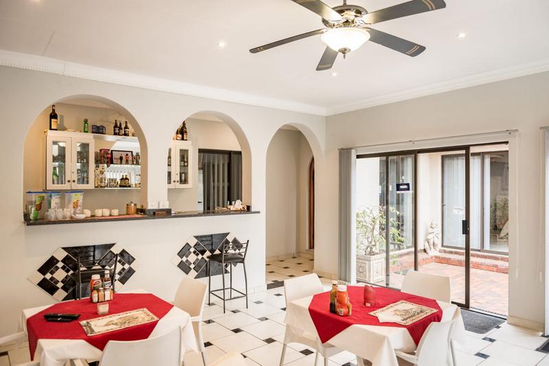 To Let 1 Bedroom Property for Rent in Bedfordview Gauteng