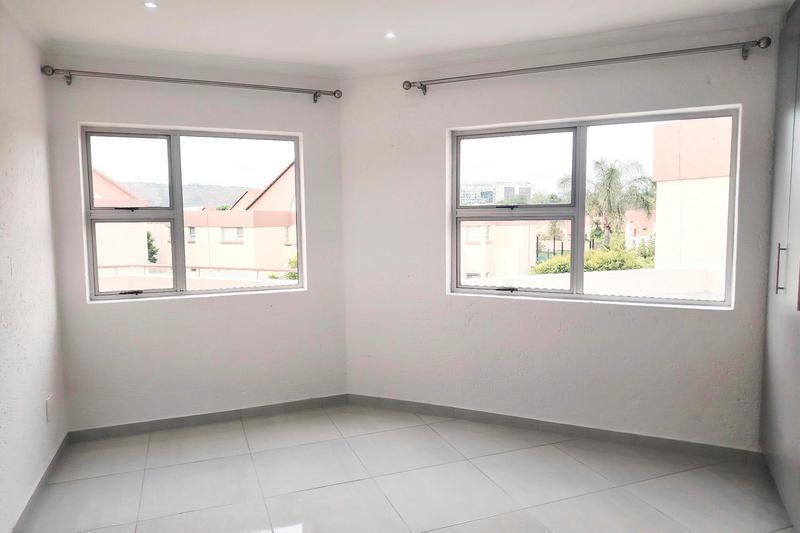 To Let 1 Bedroom Property for Rent in Bedfordview Gauteng