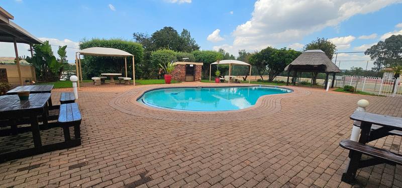 To Let 2 Bedroom Property for Rent in Primrose Gauteng