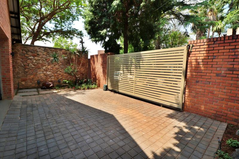 3 Bedroom Property for Sale in Bedfordview Gauteng