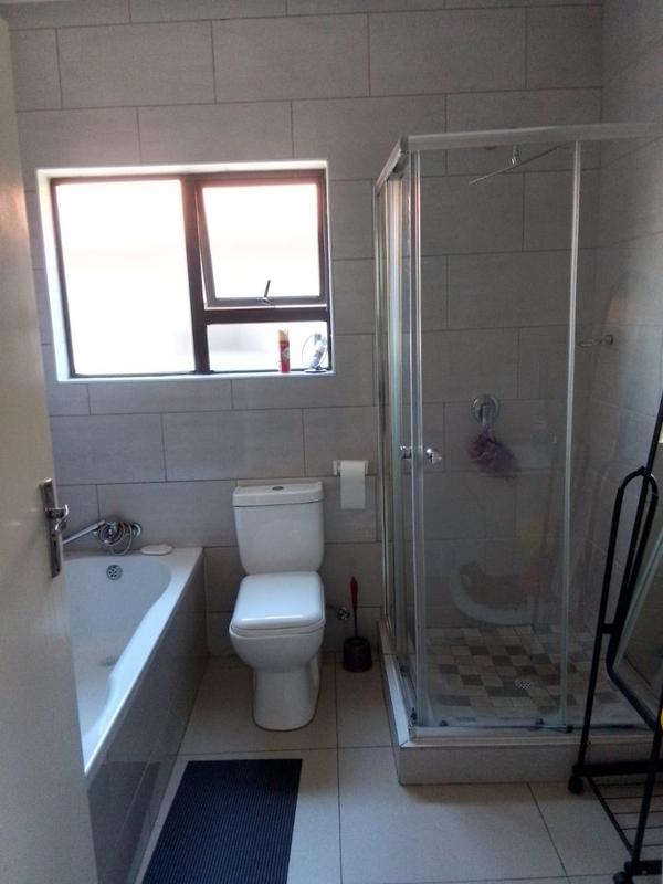 3 Bedroom Property for Sale in The Orchards Gauteng