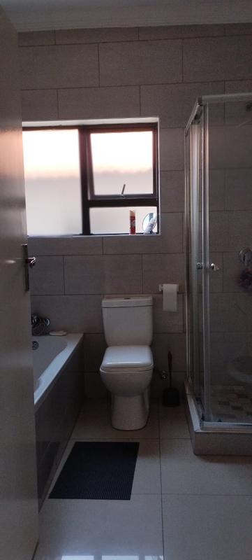 3 Bedroom Property for Sale in The Orchards Gauteng