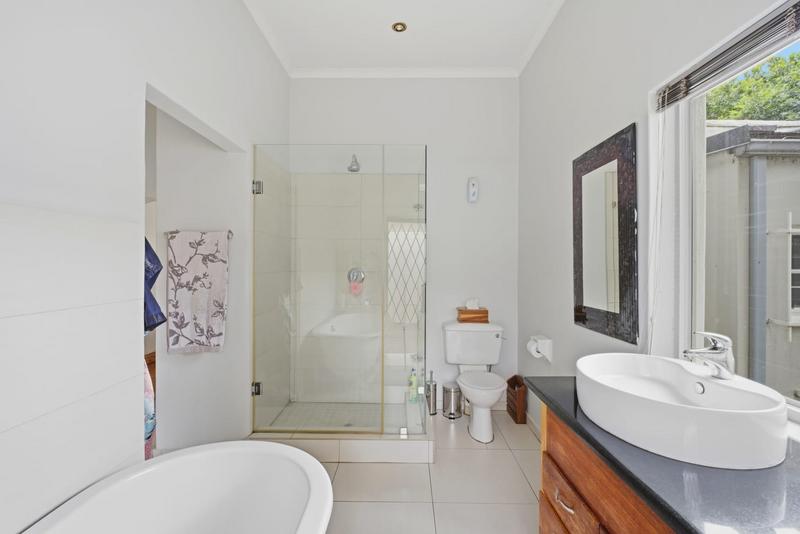 5 Bedroom Property for Sale in Brooklyn Gauteng