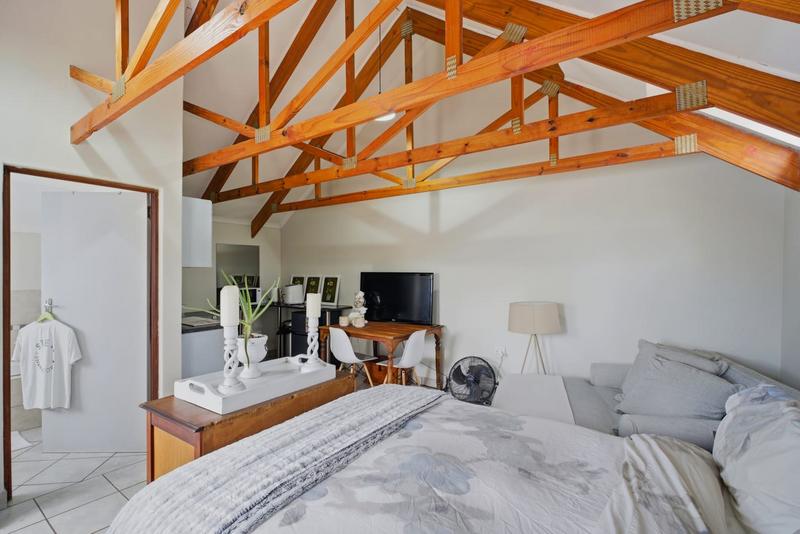 5 Bedroom Property for Sale in Brooklyn Gauteng