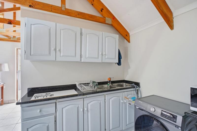 5 Bedroom Property for Sale in Brooklyn Gauteng